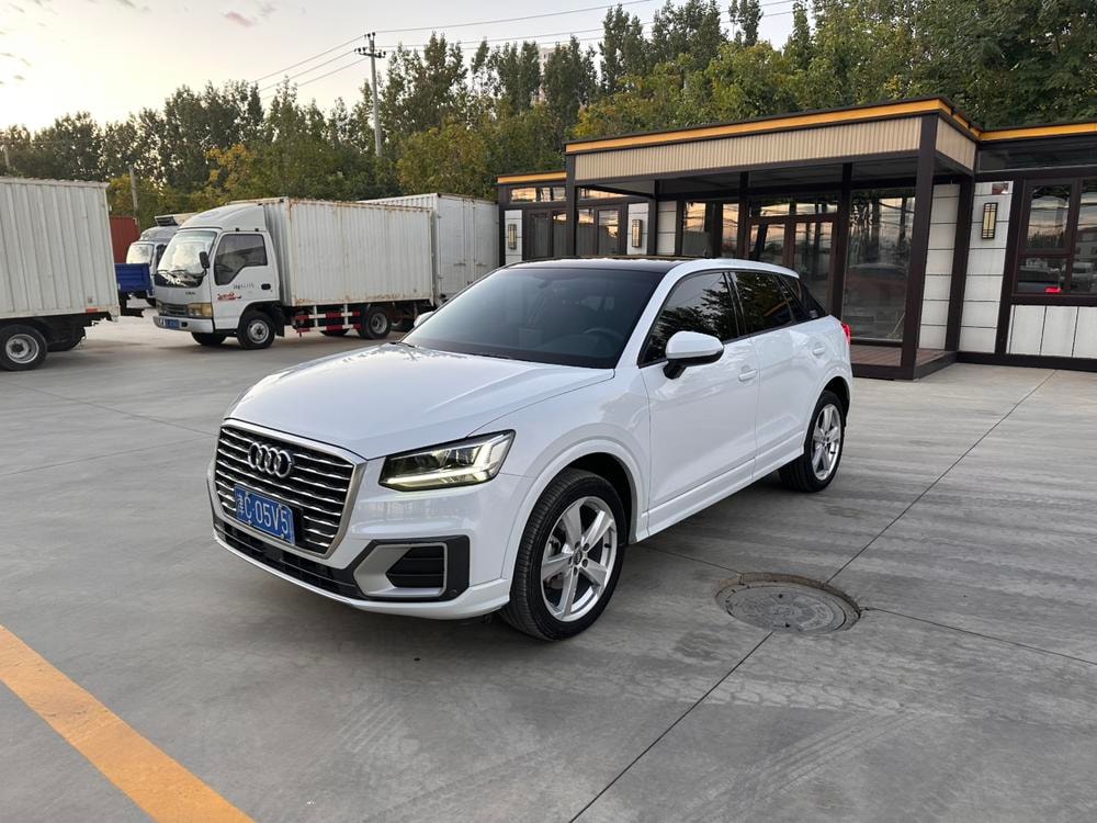 Audi Q2L 2018 — фото автомобиля