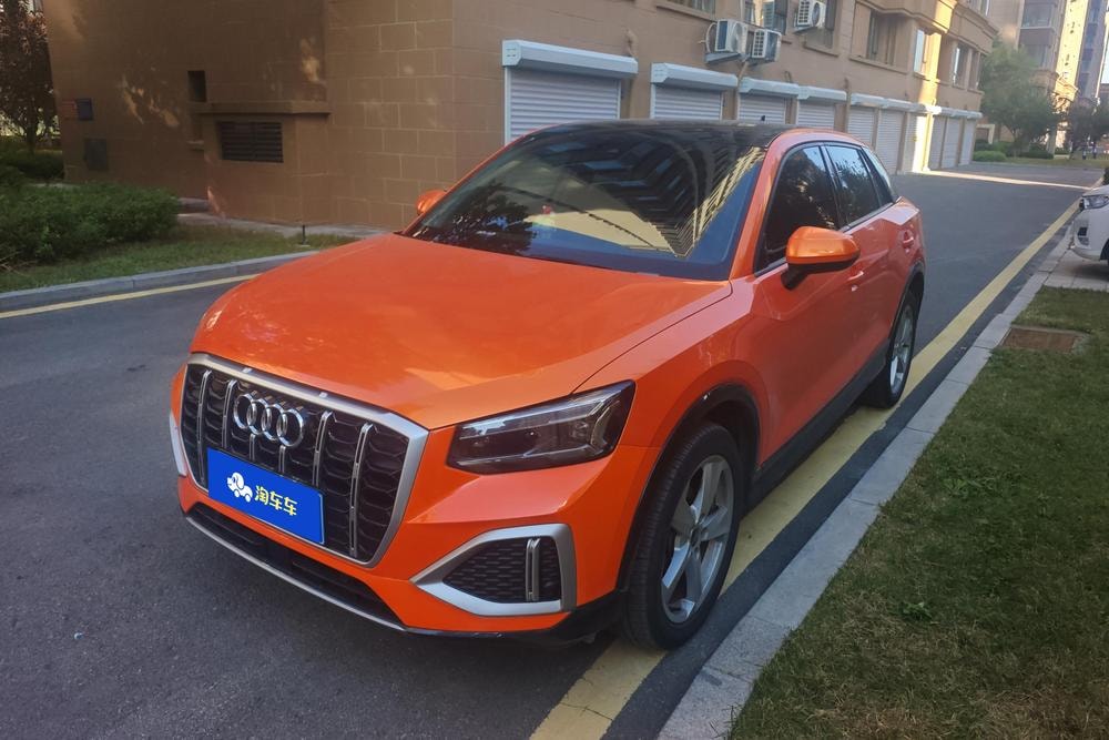 Audi Q2L 2022 — фото автомобиля 1