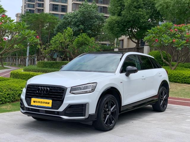 Audi Q2L 2020 — фото автомобиля