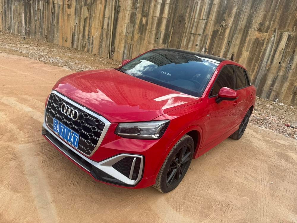 Audi Q2L 2022 — фото автомобиля 1