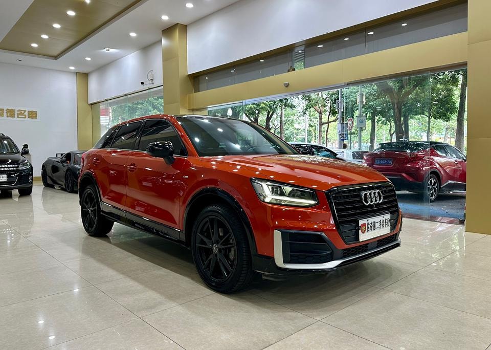 Audi Q2L 2018 — фото автомобиля