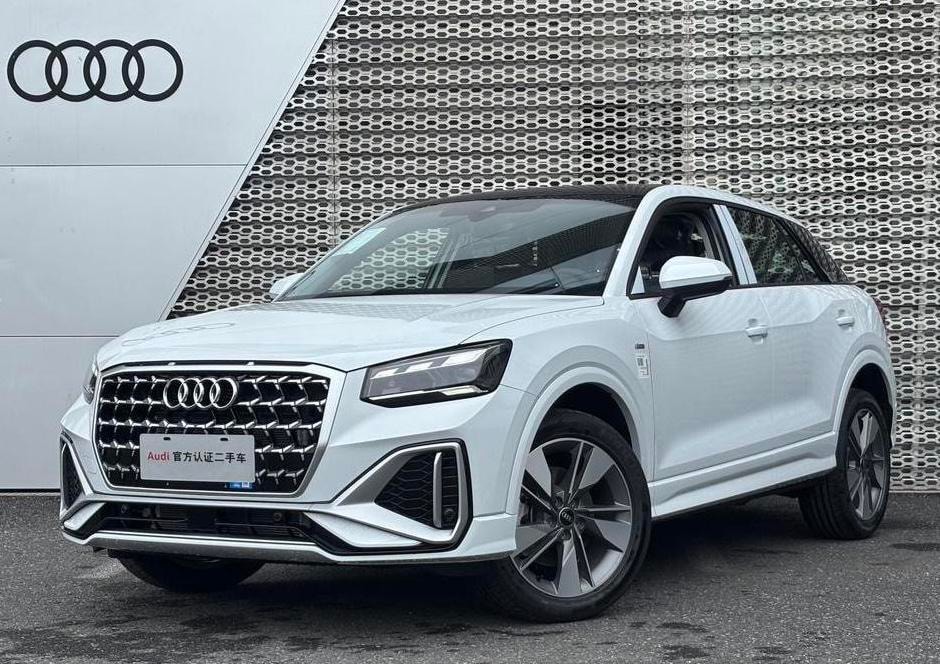 Audi Q2L 2025 — фото автомобиля