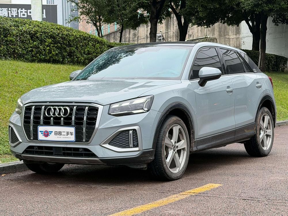 Audi Q2L 2022 — фото автомобиля