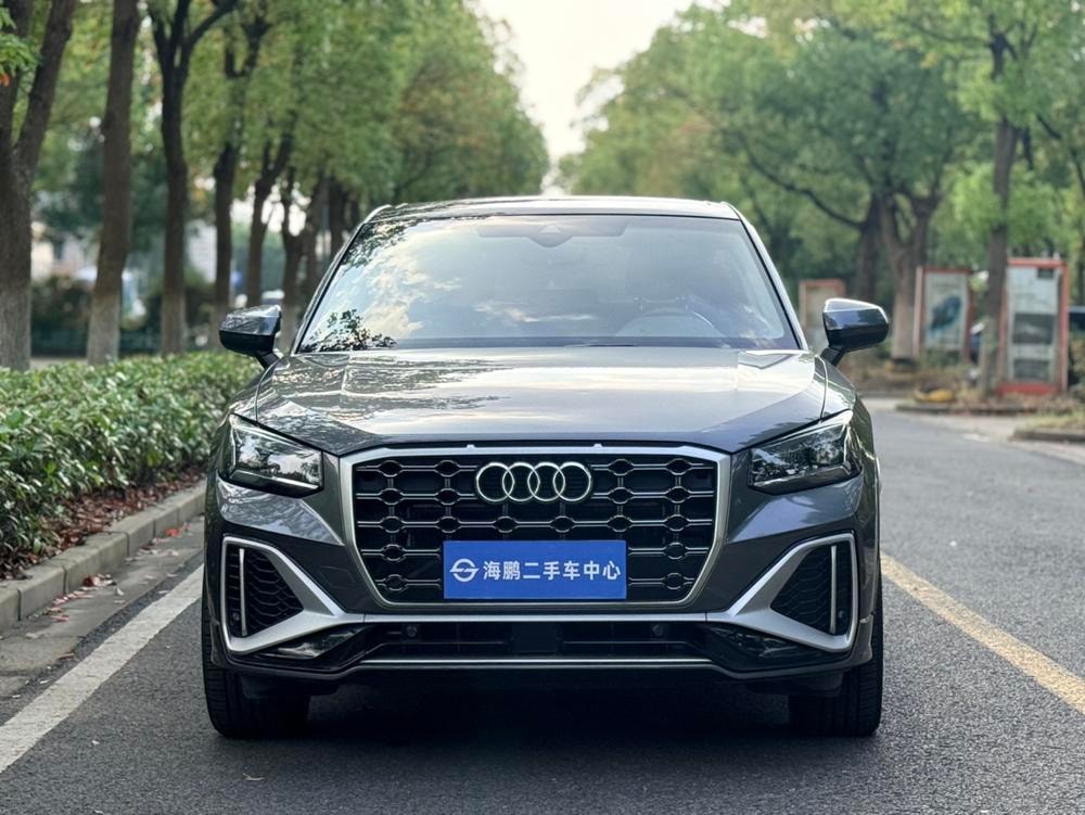 Audi Q2L 2022 — фото автомобиля