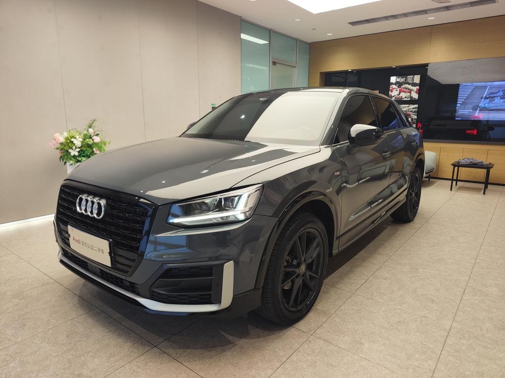 Audi Q2L 2020 — фото автомобиля