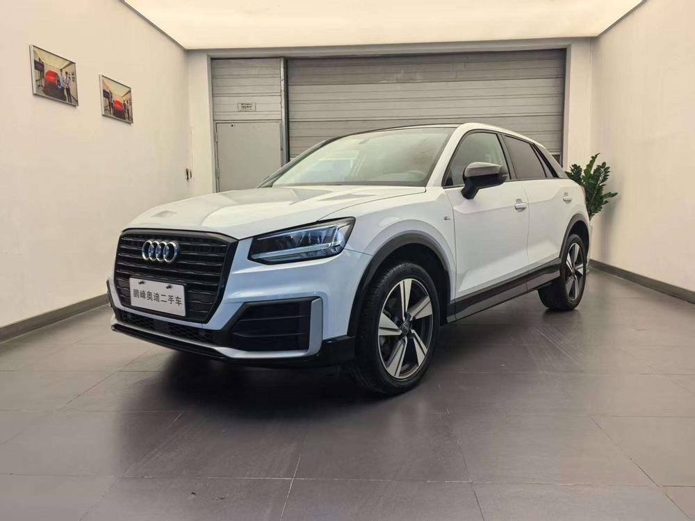 Audi Q2L 2020 — фото автомобиля