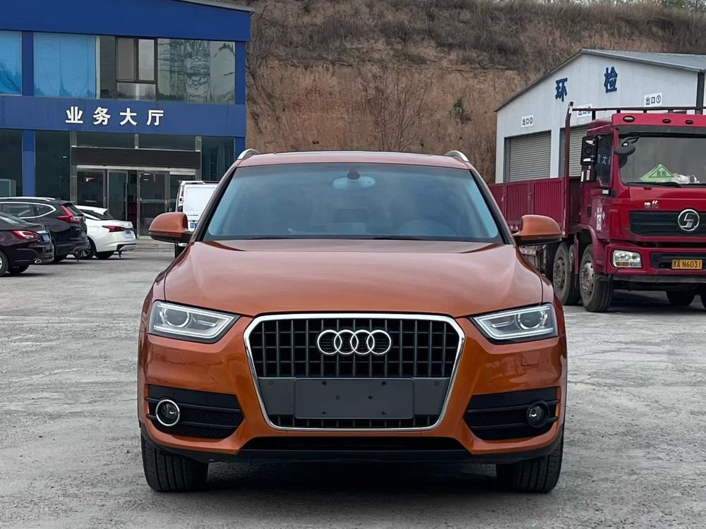 Audi Q3 2013 — фото автомобиля
