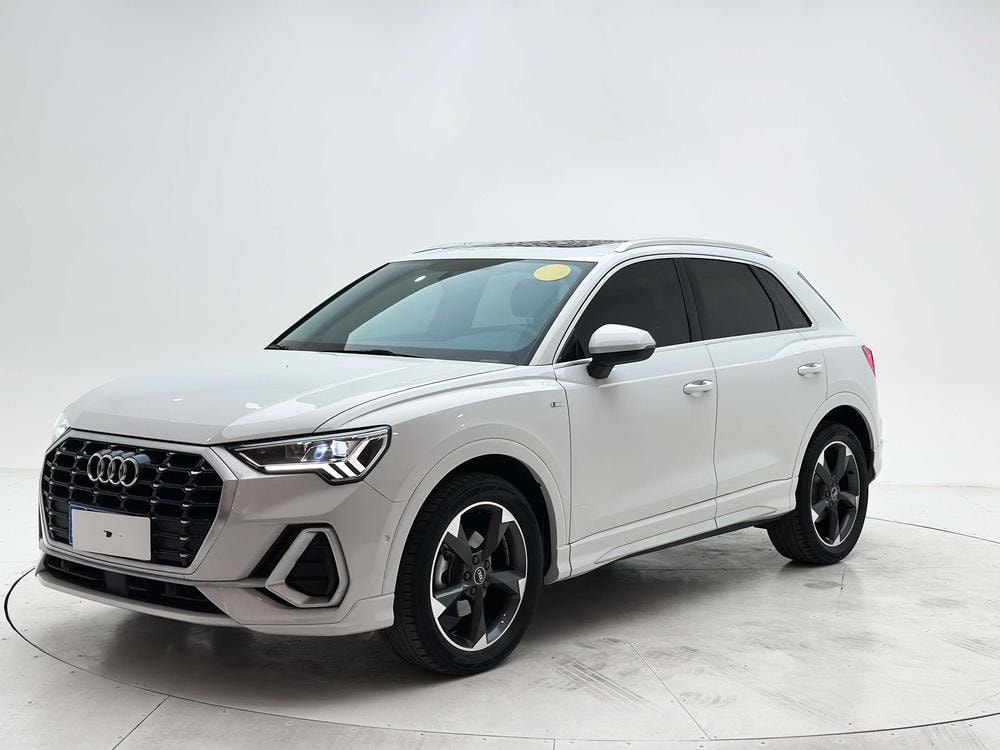 Audi Q3 2022 — фото автомобиля 1