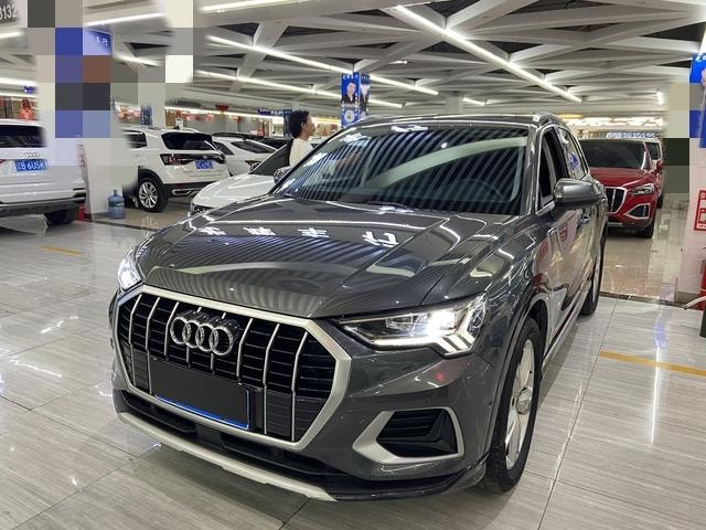 Audi Q3 2023 — фото автомобиля 1