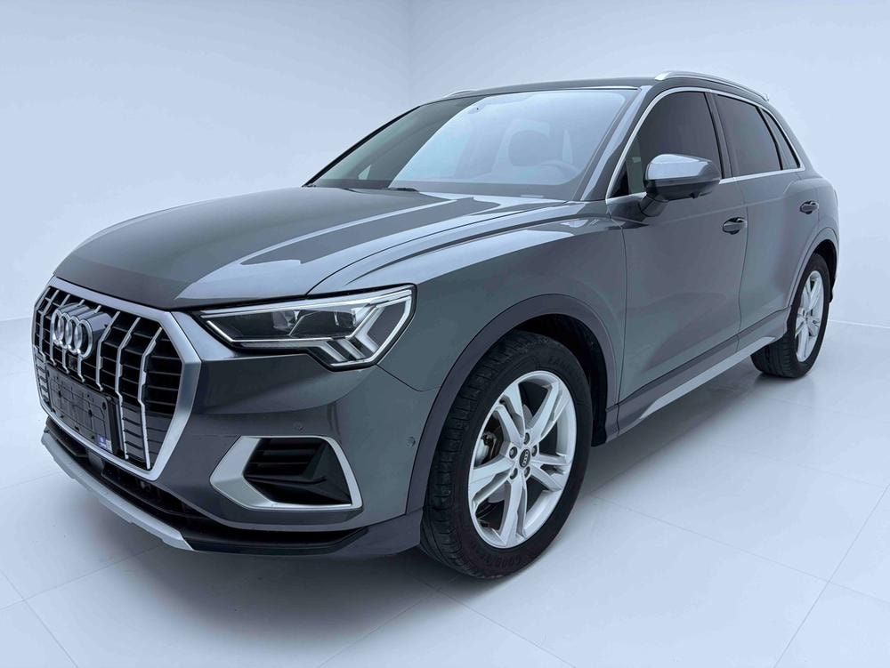 Audi Q3 2022 — фото автомобиля