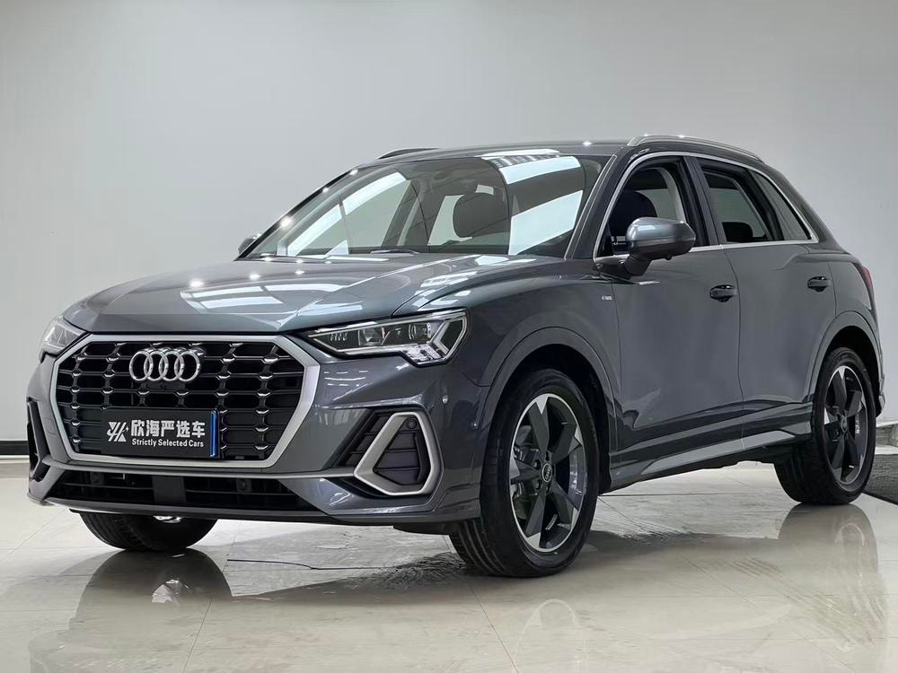 Audi Q3 2022 — фото автомобиля 1