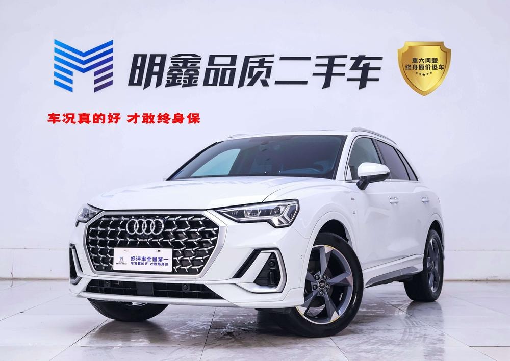 Audi Q3 2024 — фото автомобиля 1
