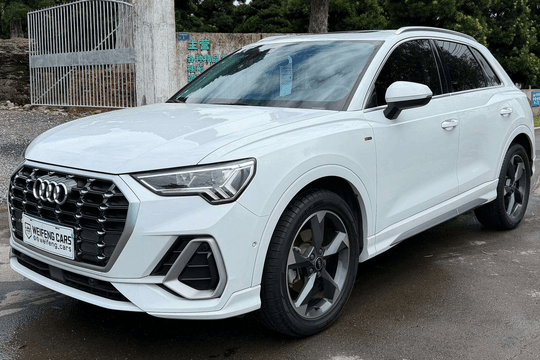 Audi Q3 2022 — фото автомобиля 1