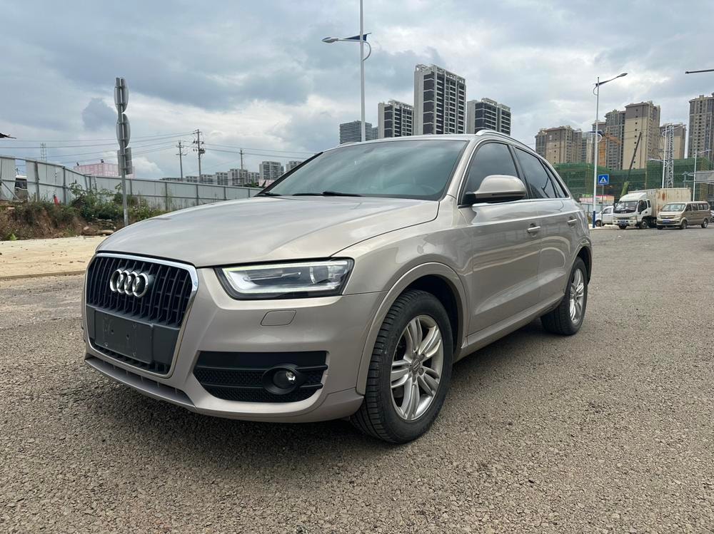 Audi Q3 2013 — фото автомобиля