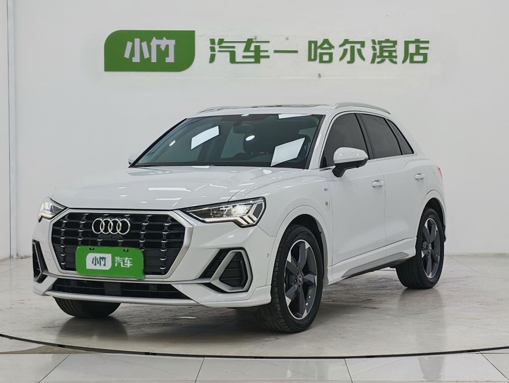 Audi Q3 2022 — фото автомобиля 1