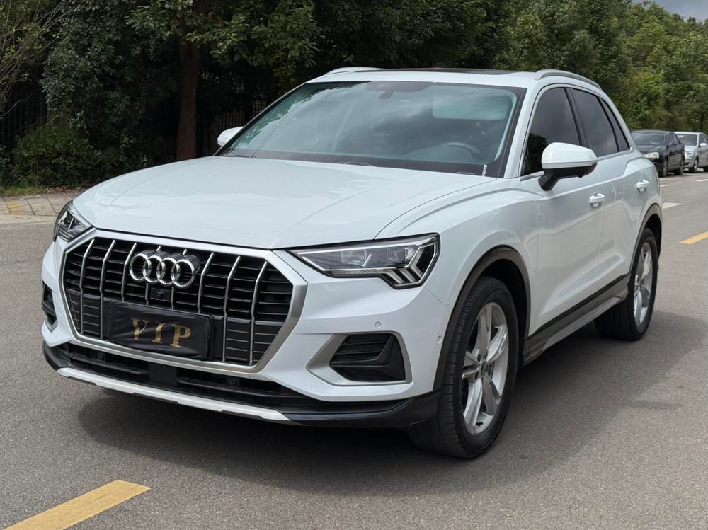 Audi Q3 2021 — фото автомобиля 1