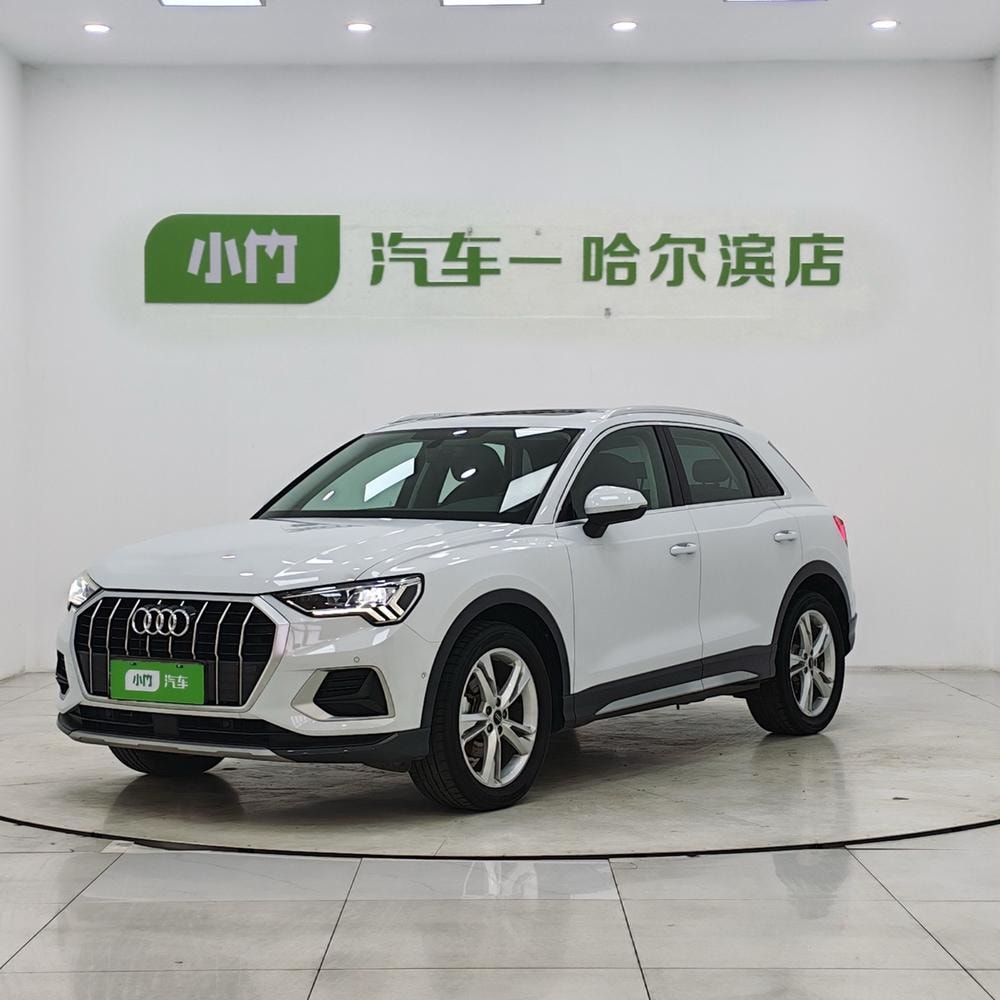 Audi Q3 2022 — фото автомобиля 1