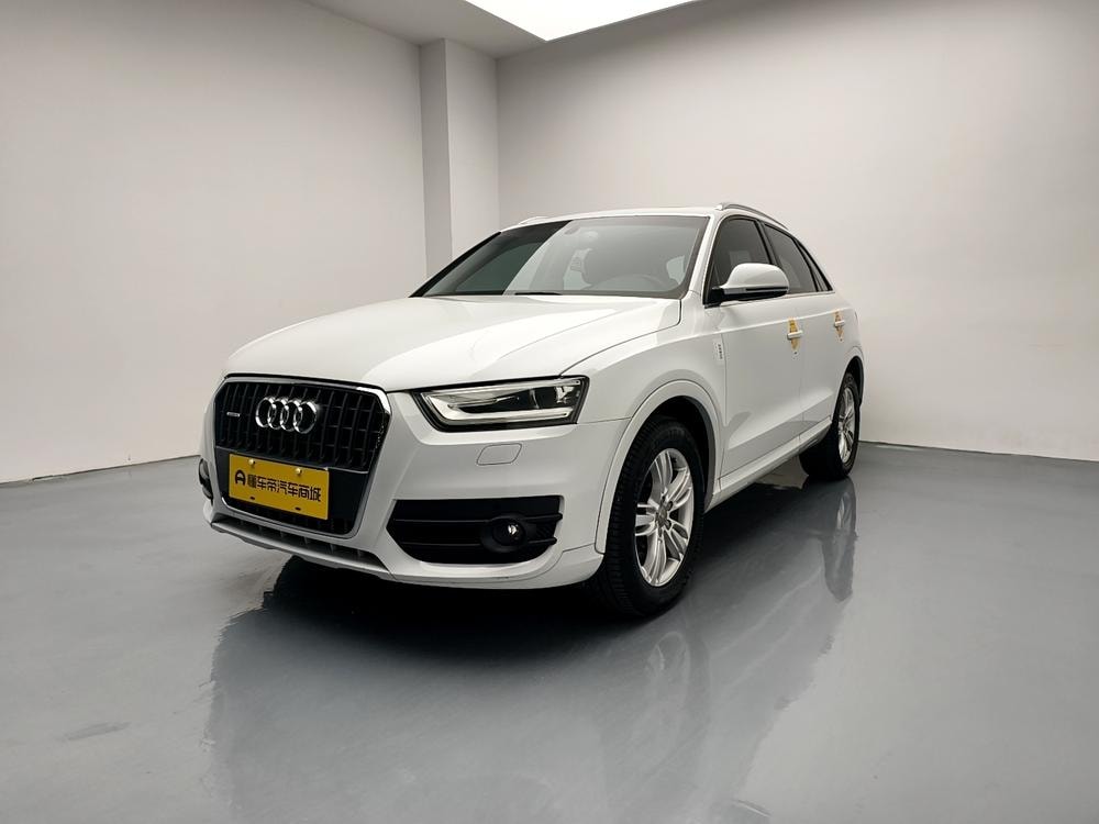 Audi Q3 2015 — фото автомобиля