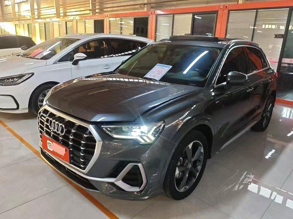 Audi Q3 2019 — фото автомобиля 1