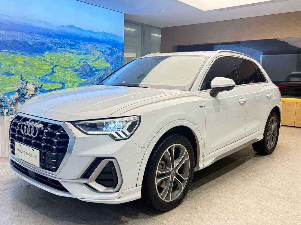 Audi Q3 2021 — фото автомобиля 1