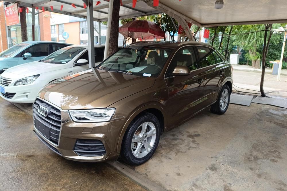 Audi Q3 2016 — фото автомобиля