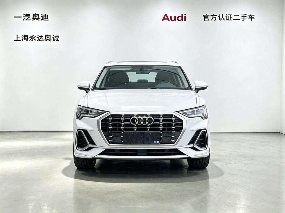 Audi Q3 2022 — фото автомобиля 1