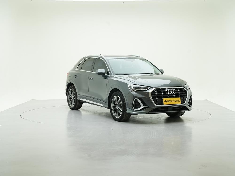 Audi Q3 2020 — фото автомобиля 1