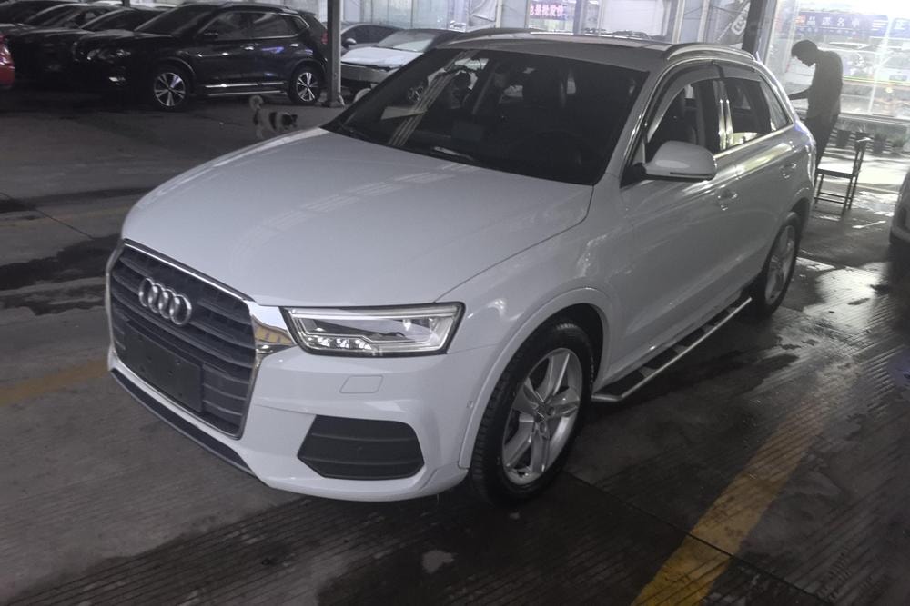 Audi Q3 2016 — фото автомобиля