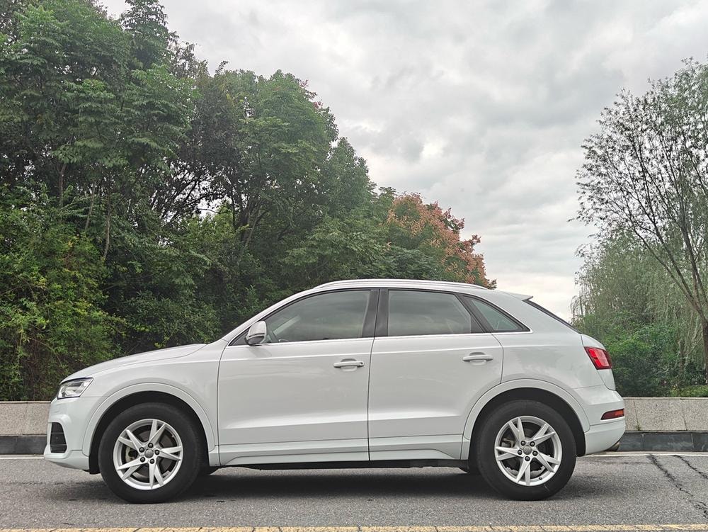 Audi Q3 2018 — фото автомобиля 1