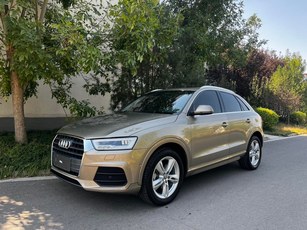 Audi Q3 2016 — фото автомобиля