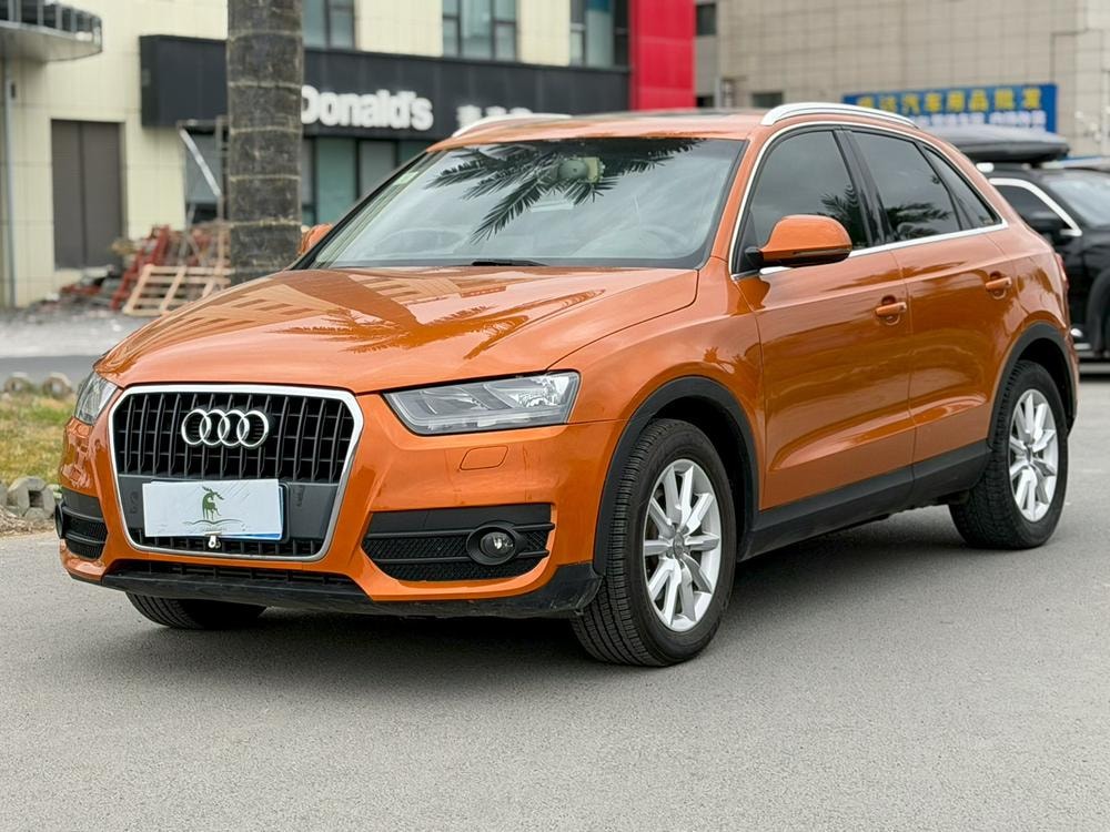 Audi Q3 2015 — фото автомобиля