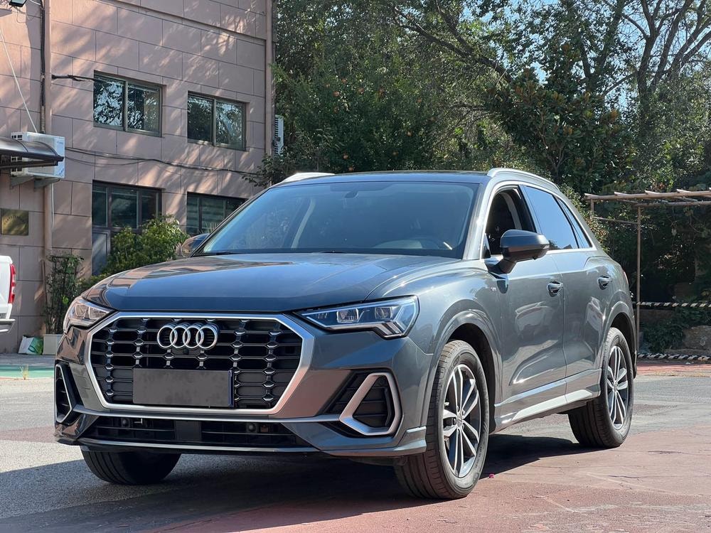 Audi Q3 2020 — фото автомобиля 1