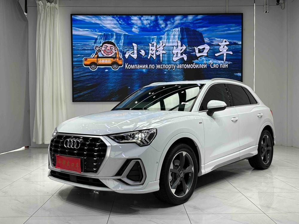 Audi Q3 2023 — фото автомобиля