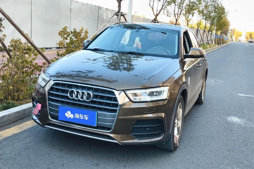 Audi Q3 2018 — фото автомобиля