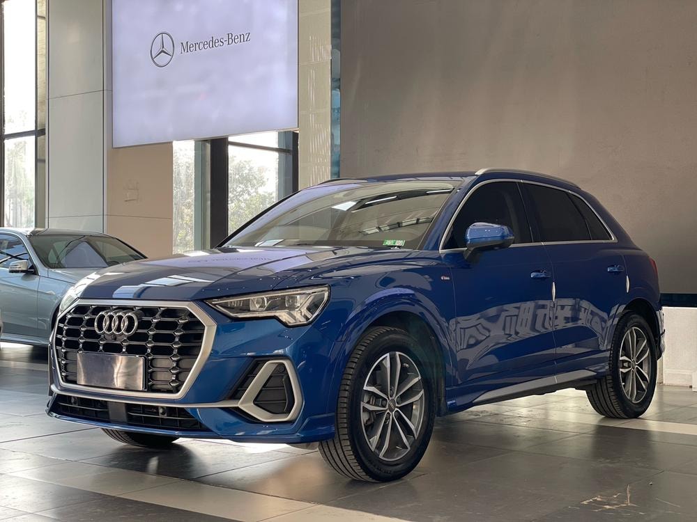 Audi Q3 2021 — фото автомобиля 1