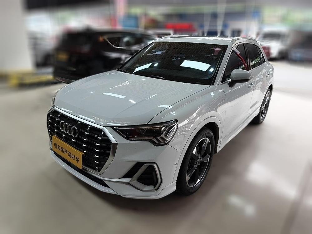Audi Q3 2022 — фото автомобиля 1