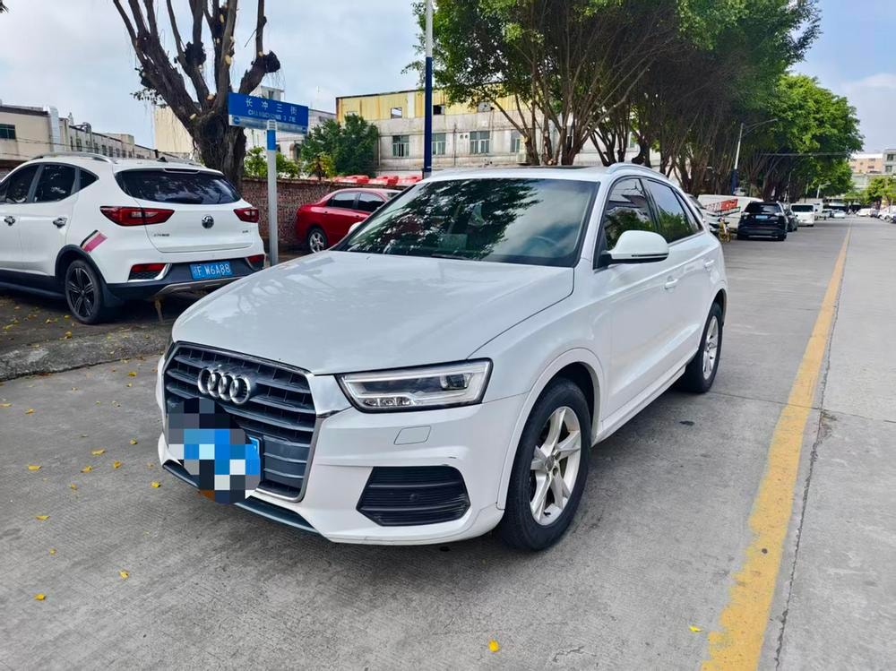 Audi Q3 2018 — фото автомобиля