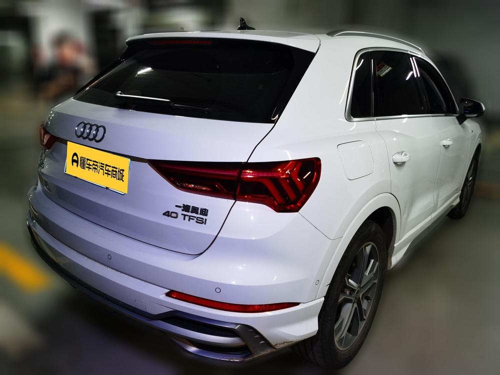Audi Q3 2022 — фото автомобиля 1