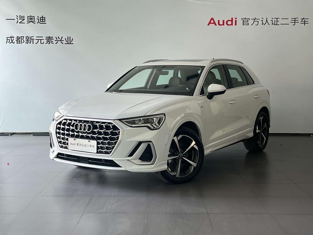 Audi Q3 2024 — фото автомобиля 1