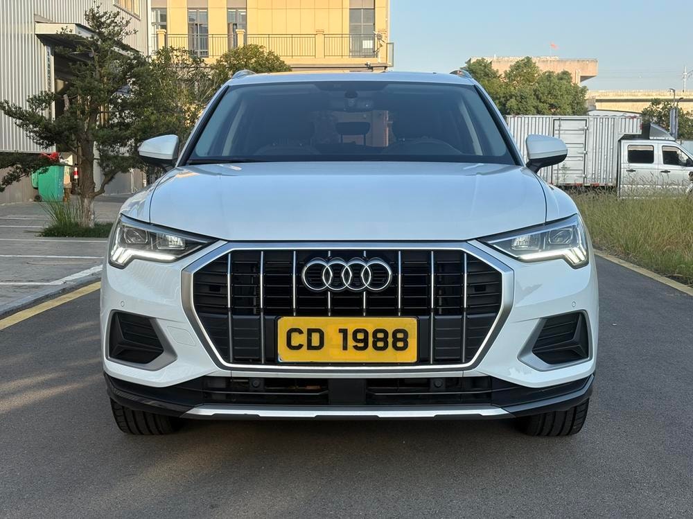 Audi Q3 2020 — фото автомобиля 1