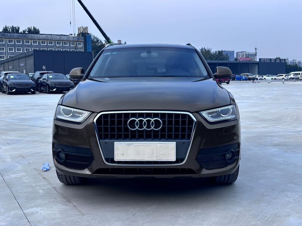 Audi Q3 2013 — фото автомобиля
