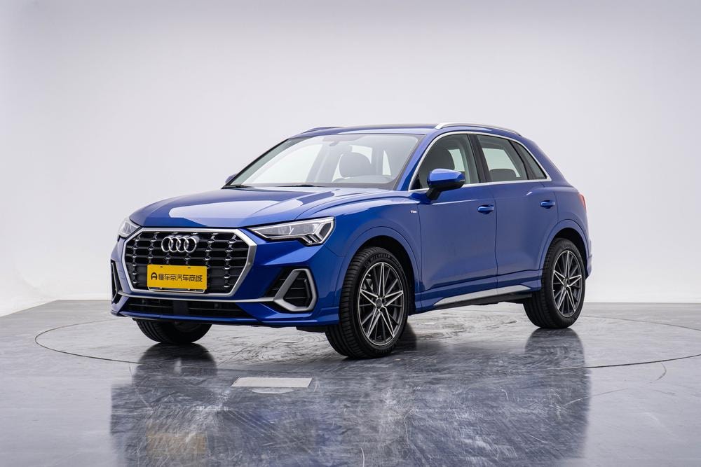 Audi Q3 2020 — фото автомобиля 1