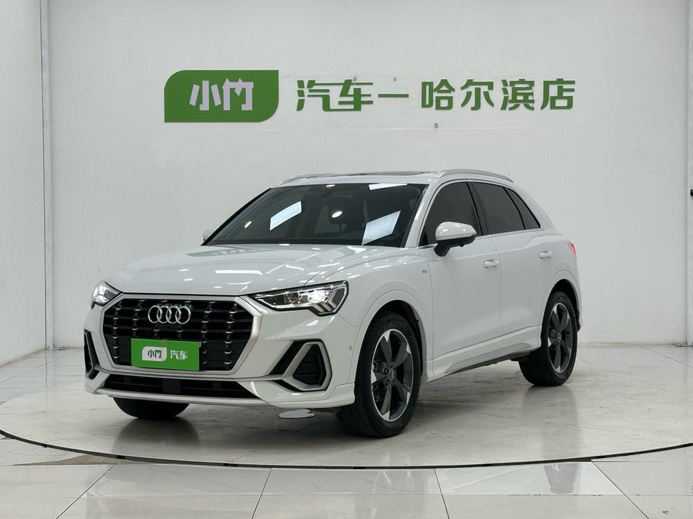 Audi Q3 2022 — фото автомобиля 1