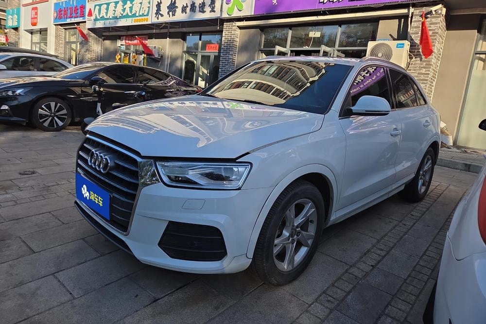Audi Q3 2017 — фото автомобиля