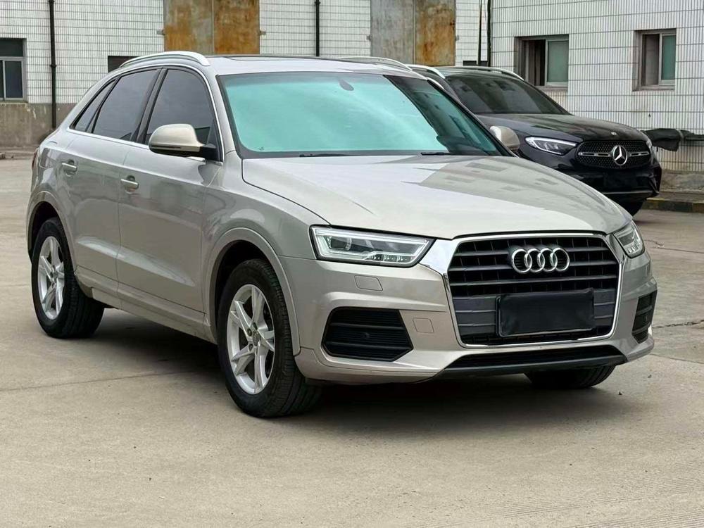 Audi Q3 2018 — фото автомобиля