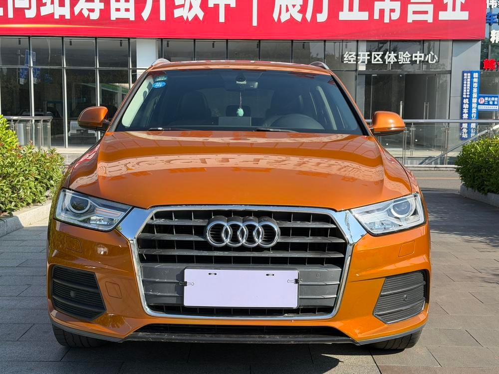 Audi Q3 2016 — фото автомобиля