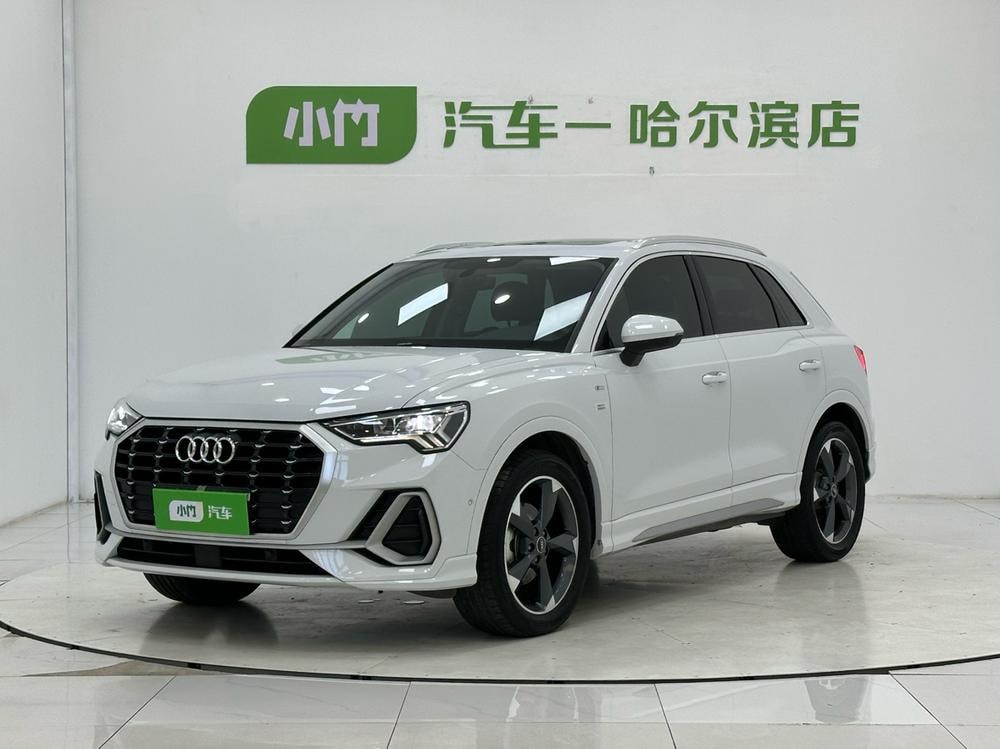 Audi Q3 2023 — фото автомобиля