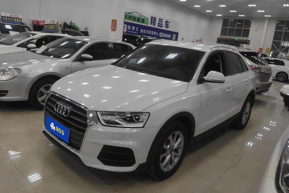 Audi Q3 2016 — фото автомобиля