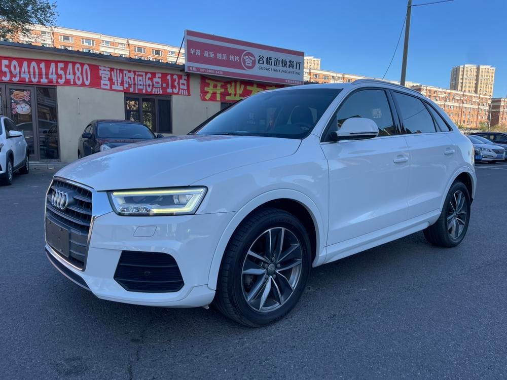 Audi Q3 2017 — фото автомобиля