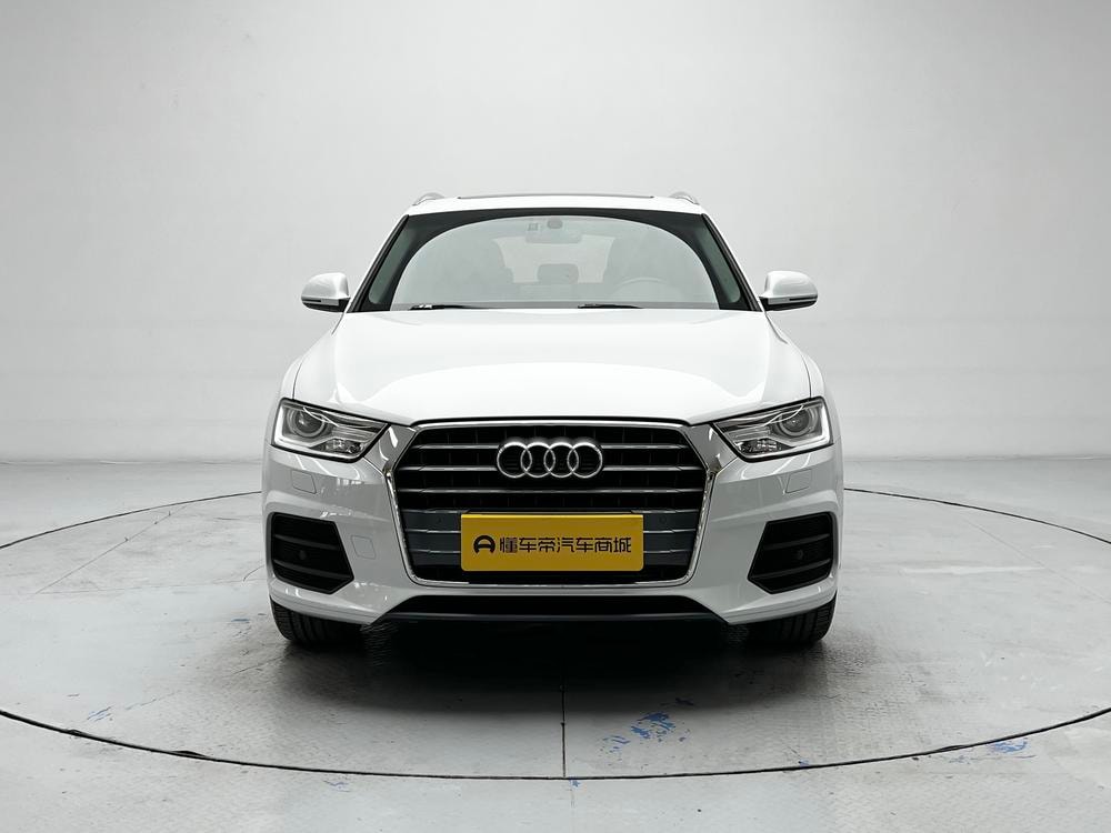 Audi Q3 2016 — фото автомобиля